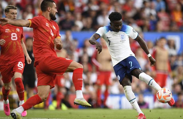 乐鱼体育网页版登录入口-马其顿队在比赛中表现出色，成功卫冕冠军