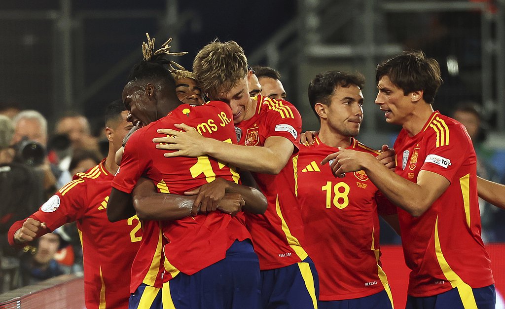 乐鱼体育中国官网-西班牙再获胜利，晋级欧国联半决赛