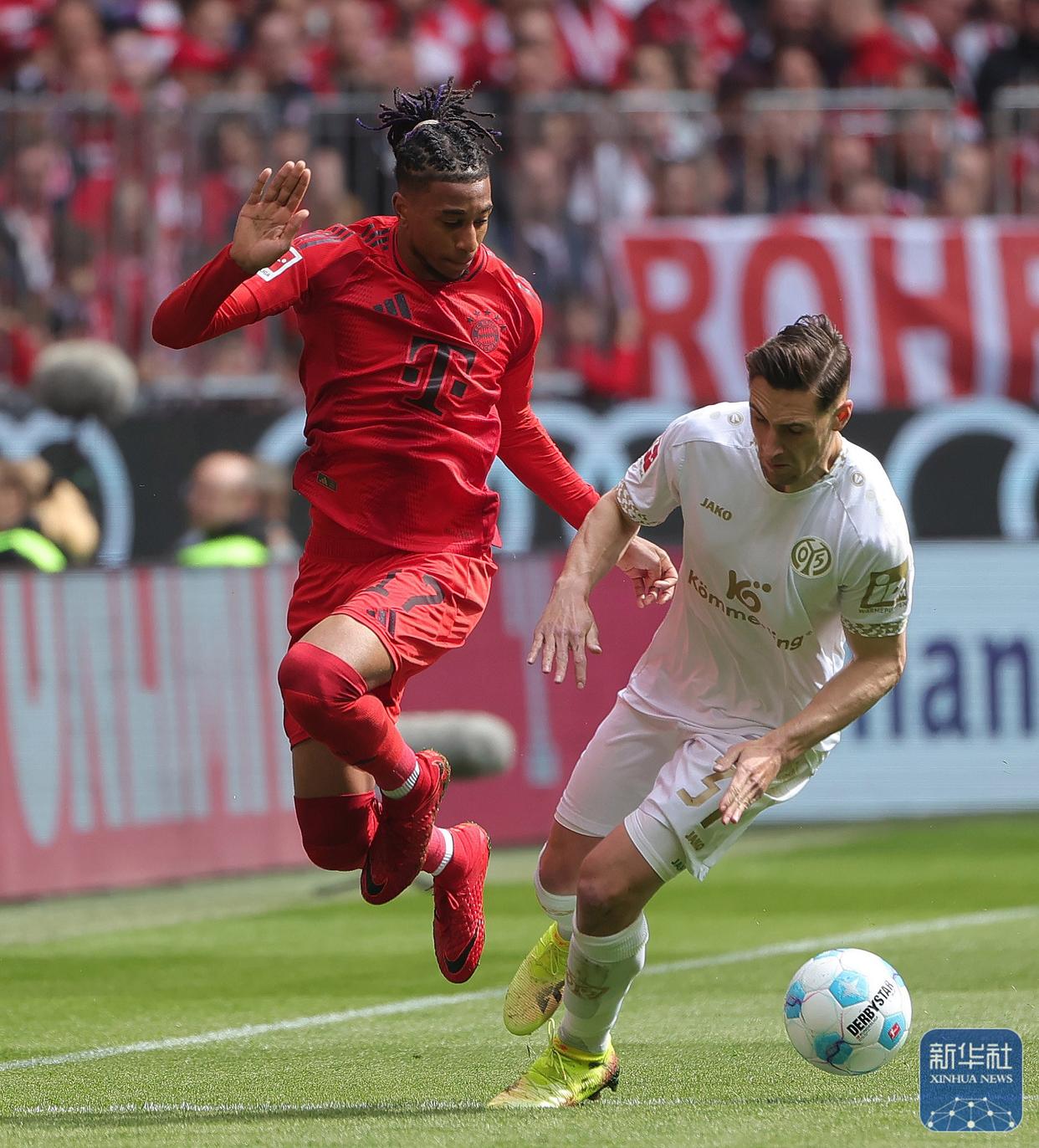 乐鱼体育视频-美因茨队在联赛中连续获胜积分稳定