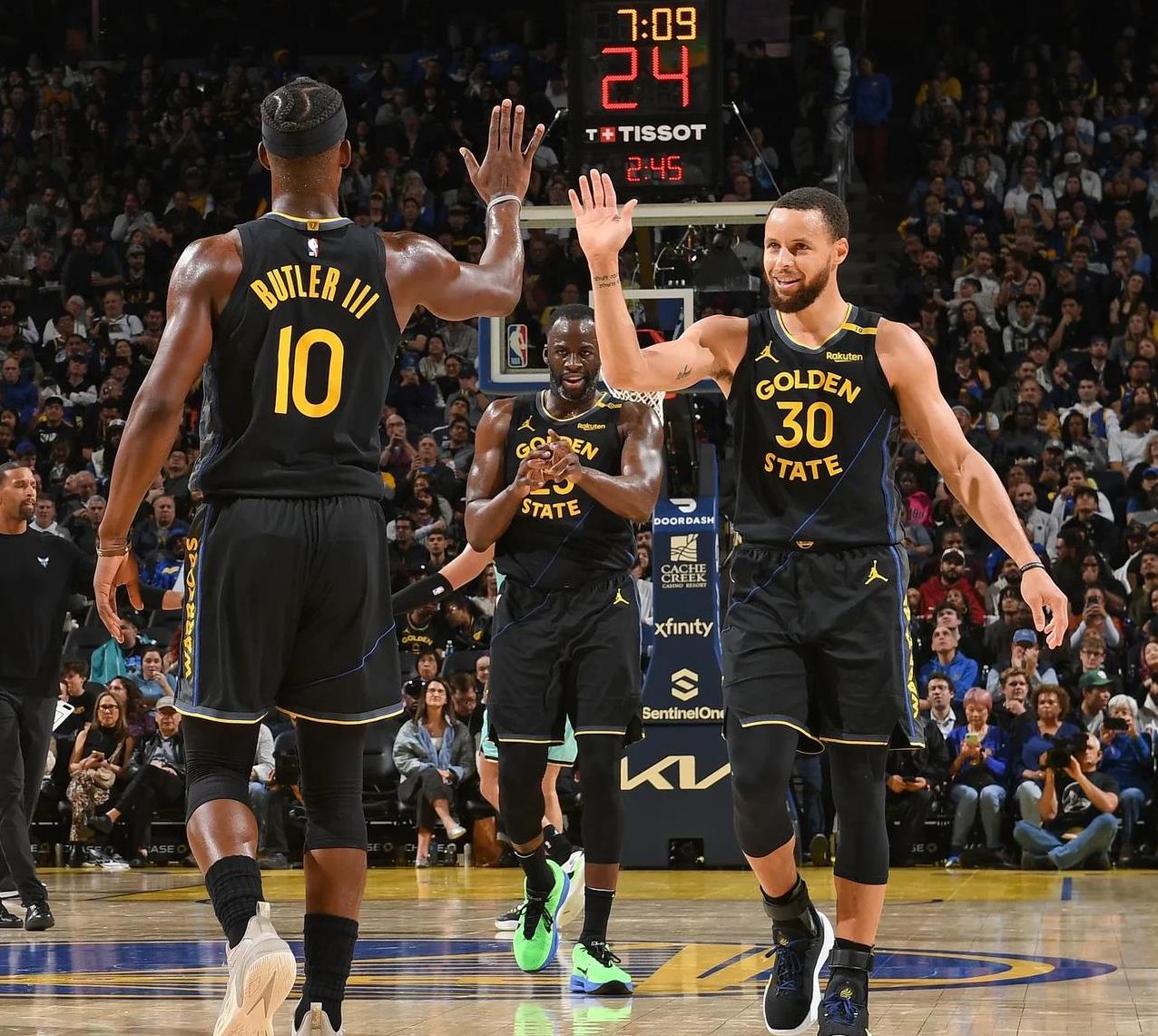 球队整体表现给人眼前一亮的感觉的简单介绍