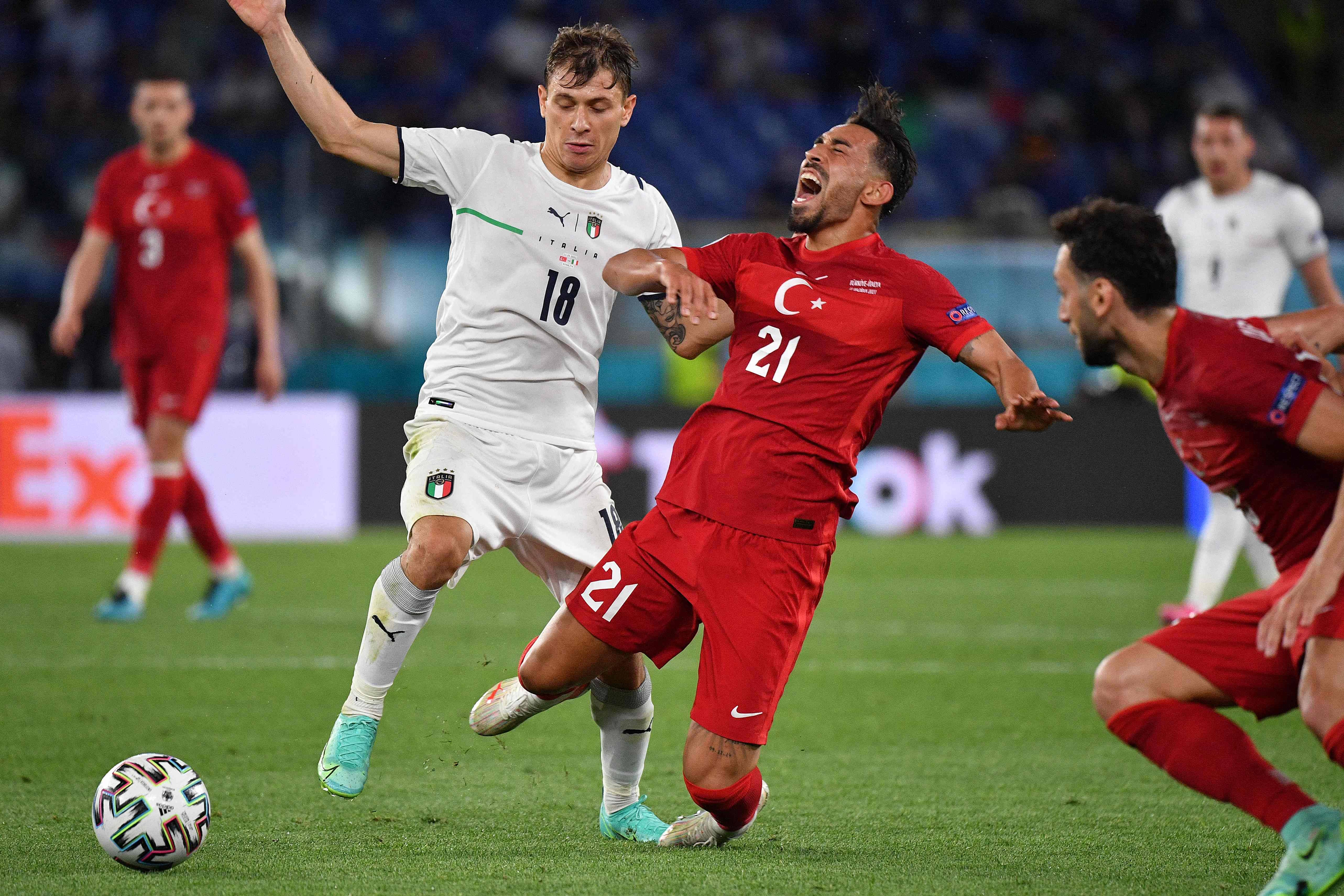 乐鱼体育网址-队员表现优异，球队晋级下一轮赛事