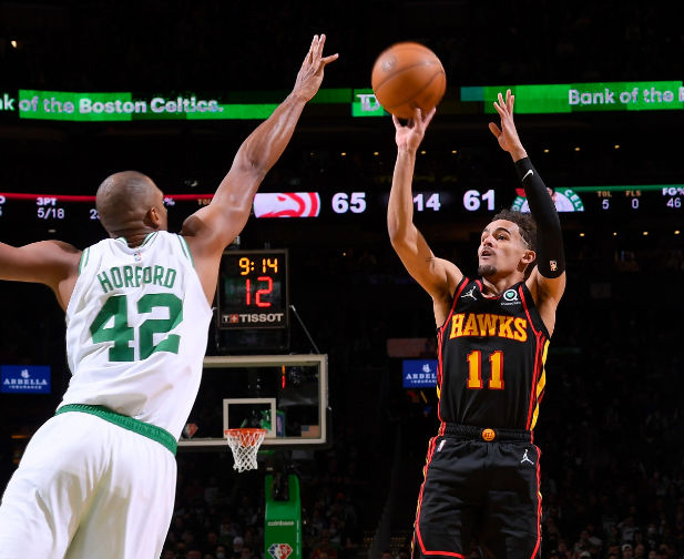 乐鱼体育教练-老鹰联手防线缺失致败，球队需要强化防守力量