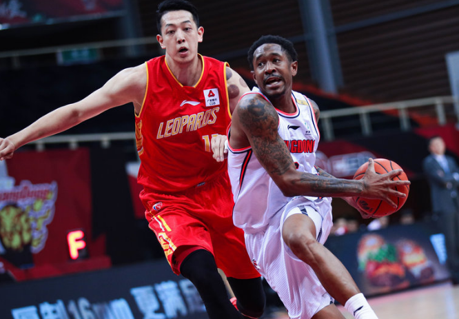 浙江惊险击败深圳,迎来两连胜 浙江惊险击败深圳,迎来两连胜