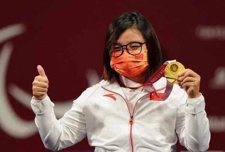 乐鱼体育平台-俄罗斯选手豪气闯关，夺得金牌！