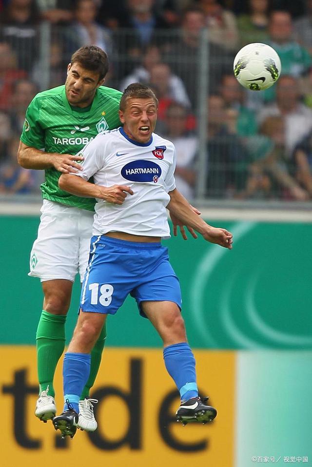 乐鱼体育直播-云达不莱梅客场告负，遭遇失利