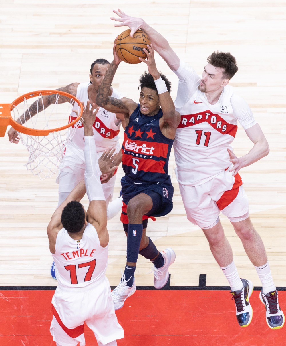 猛龙主场大胜篮网，实现五连胜