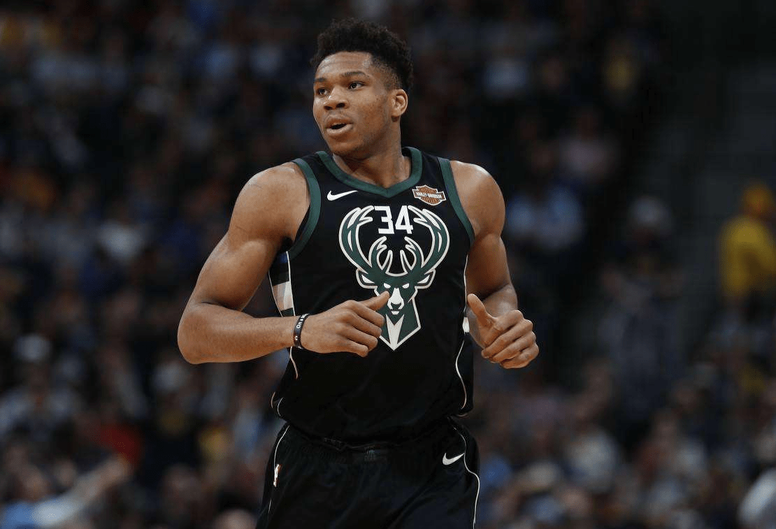 霍乐迪带领爵士战胜快船