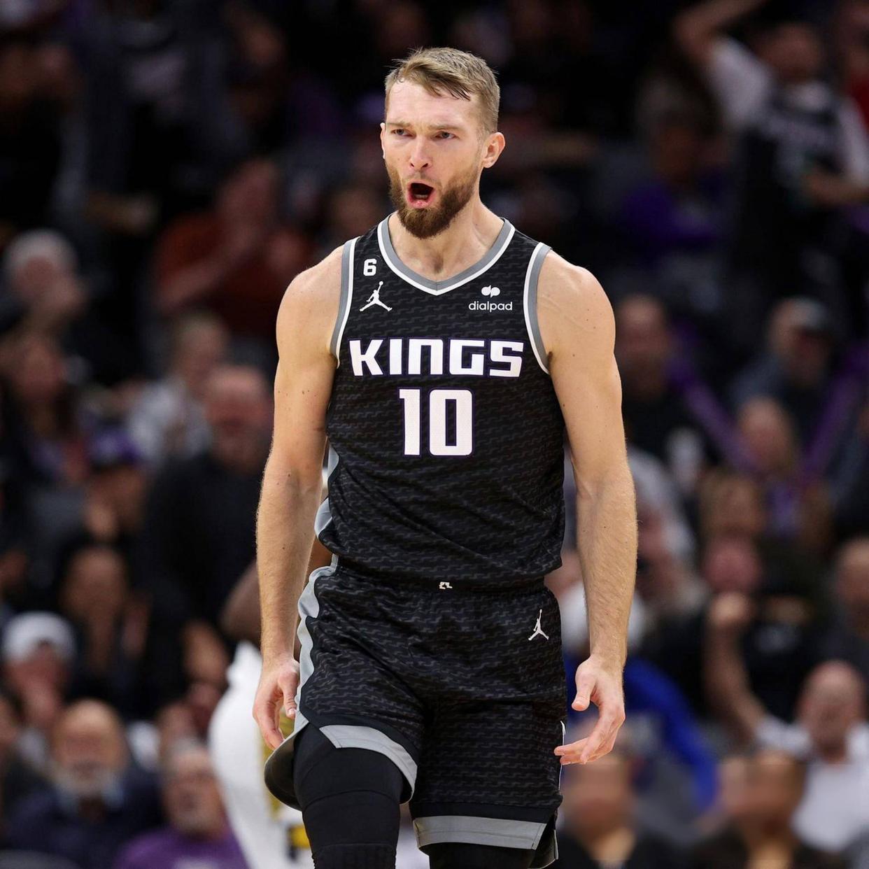 乐鱼体育教练-独行侠逆转国王，取得关键胜利的简单介绍