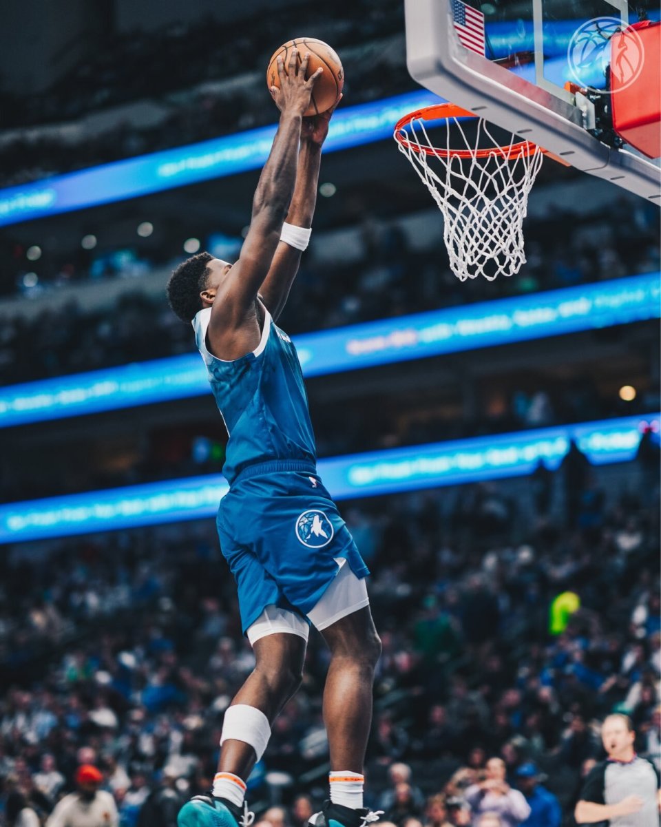 独行侠逆转国王，取得关键胜利的简单介绍