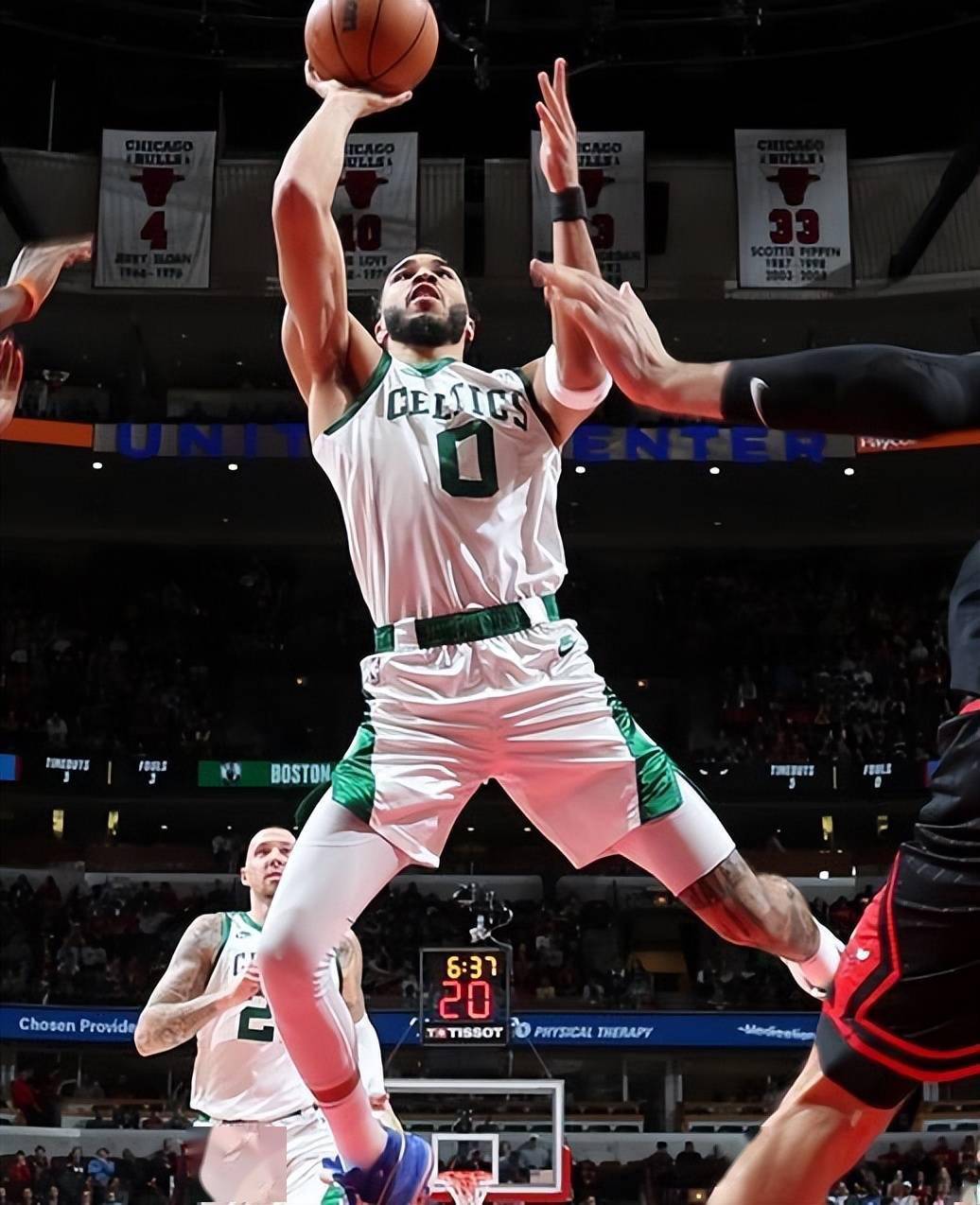 乐鱼体育入口-公牛负活塞，遭遇三连败暂居东部倒数积分的简单介绍